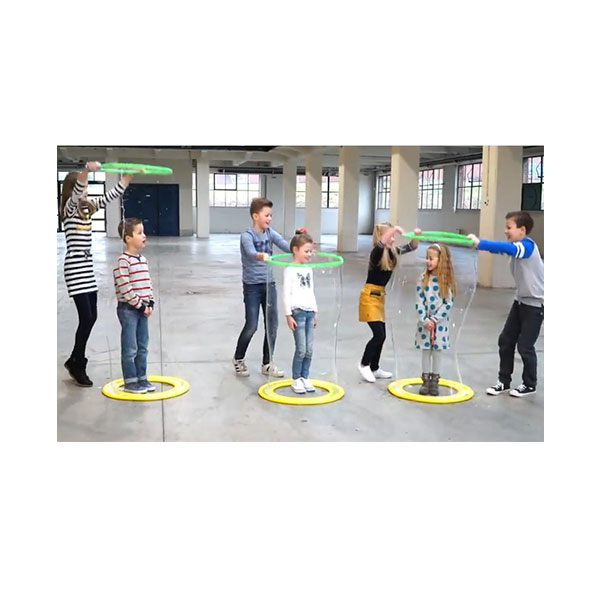 Zamykanie w Bańce – Hit Zabawy!